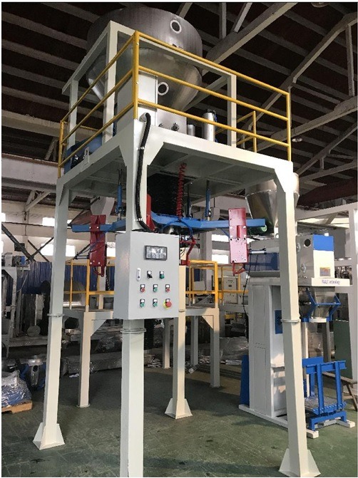 Automatic polymer packing machine